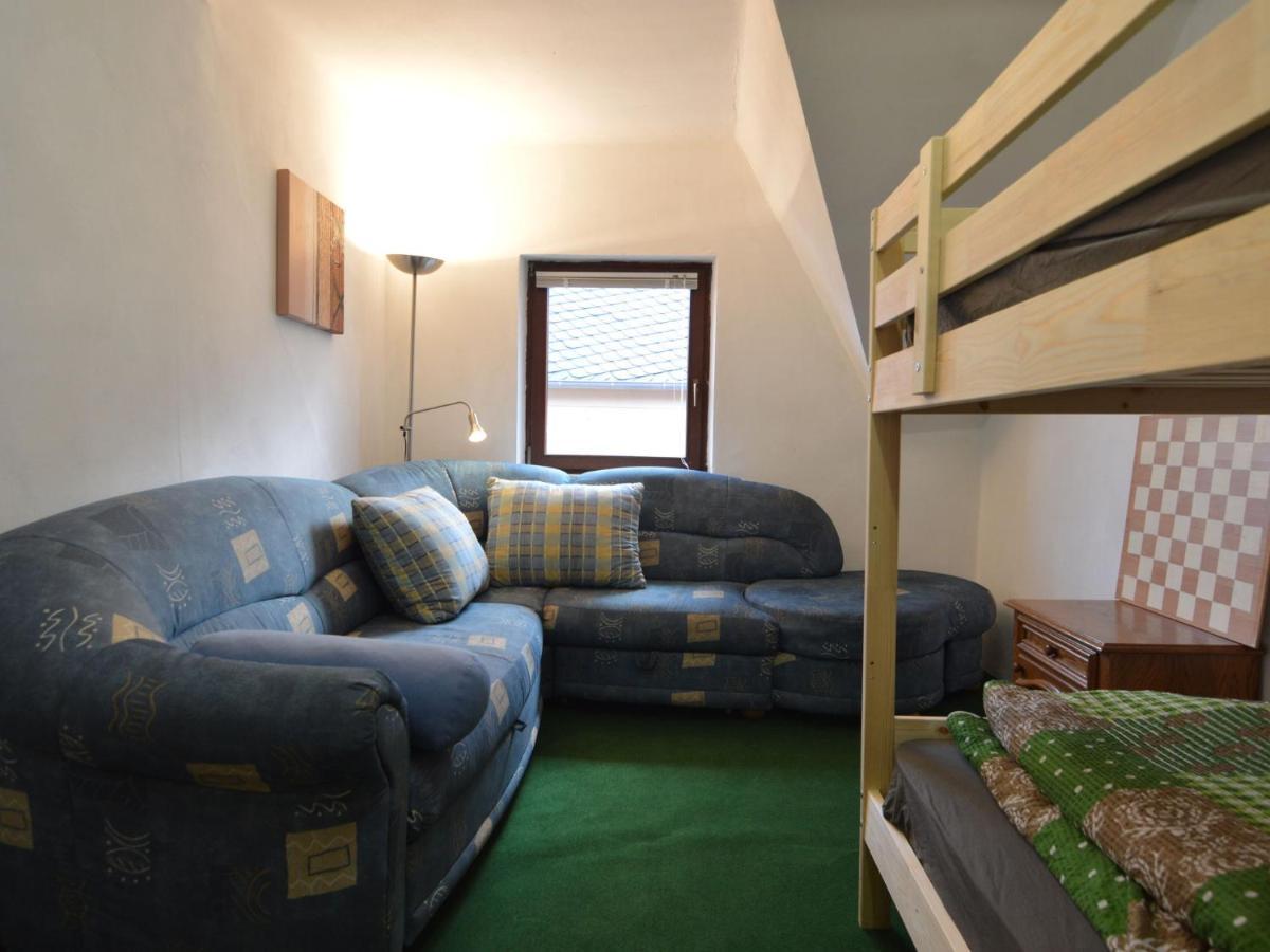Charming Holiday Home in Neumagen Dhron near Moezel Buitenkant foto