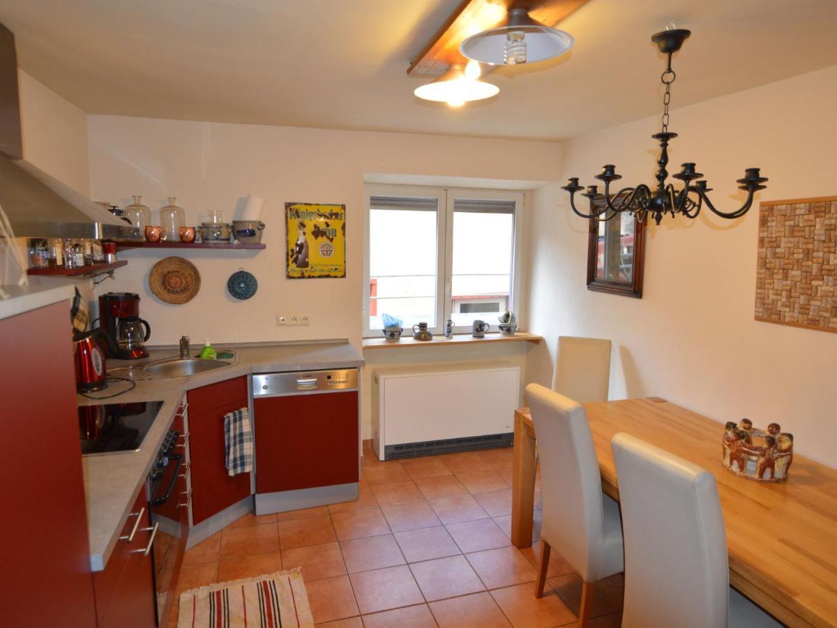 Charming Holiday Home in Neumagen Dhron near Moezel Buitenkant foto